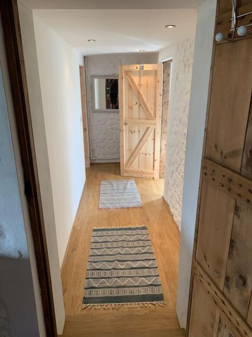 Stunning Barn Conversion On A Family Run Farm Llanfynydd Экстерьер фото